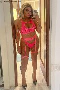 Pavia Trans Gabryella Dantas 380 77 15 397 foto selfie 7