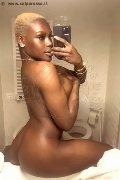 Roma Trans Escort Nimat 351 99 05 819 foto selfie 1
